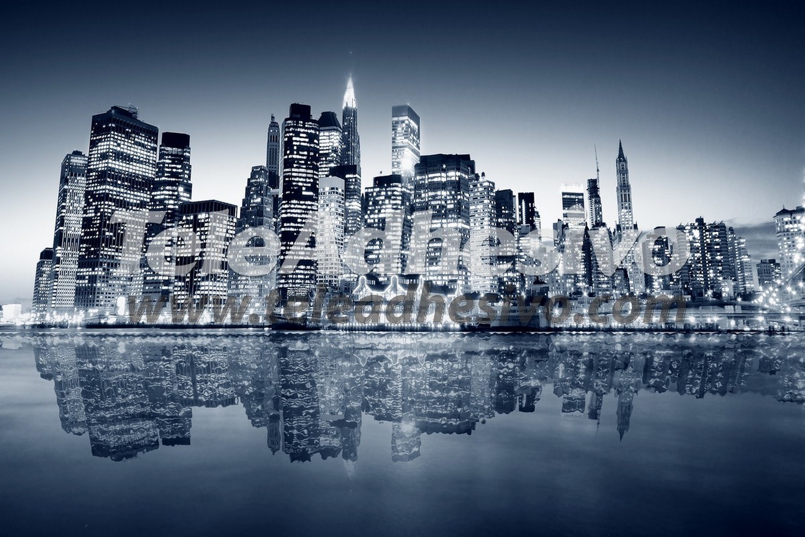 Vinilo con la imagen de Manhattan ideal para decorar un estudio y reformar tu casa.