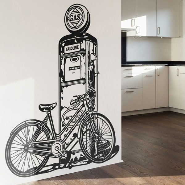 Vinilos Decorativos: Bicicleta sobre surtidor de gasolina