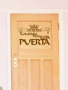 vinilos-decorativos-mi-reino-comienza