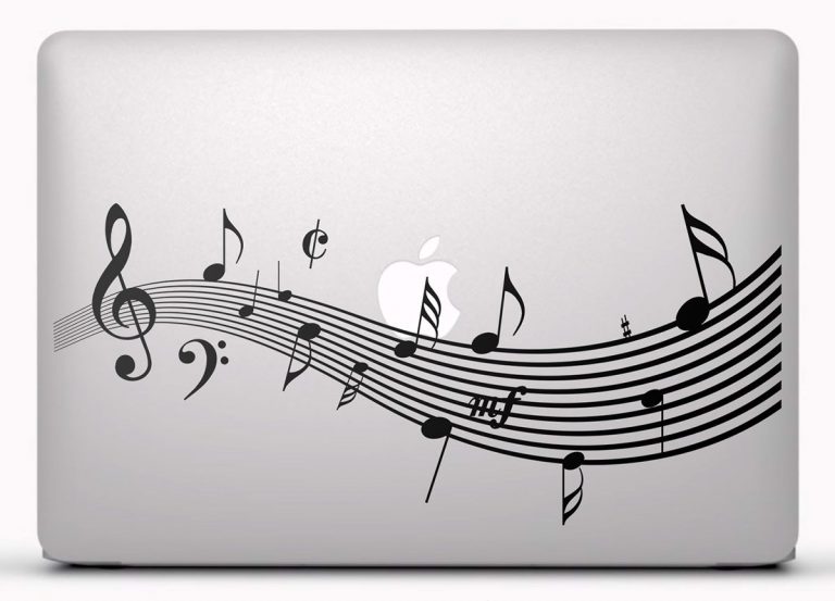 Un pentagrama puede ser un diseño original de las pegatinas para portátiles