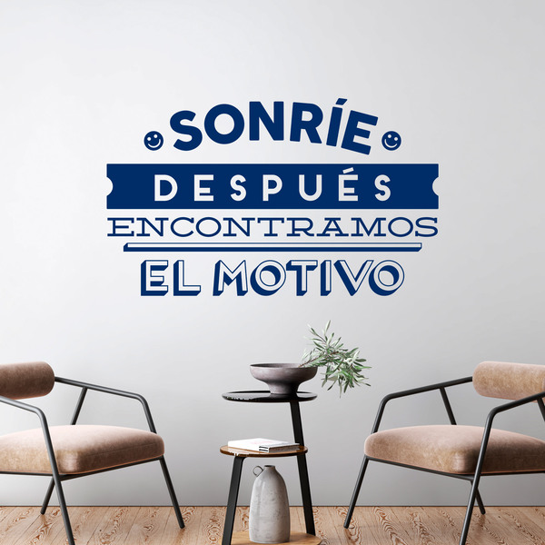 Vinilos Decorativos: Sonríe, después encontramos el motivo