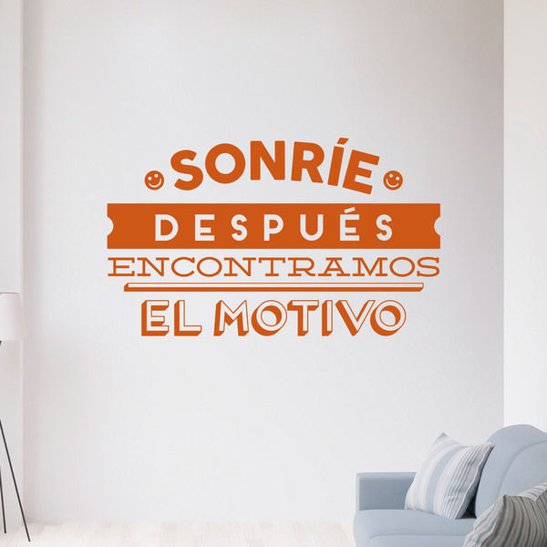 Vinilos Decorativos: Sonríe, después encontramos el motivo