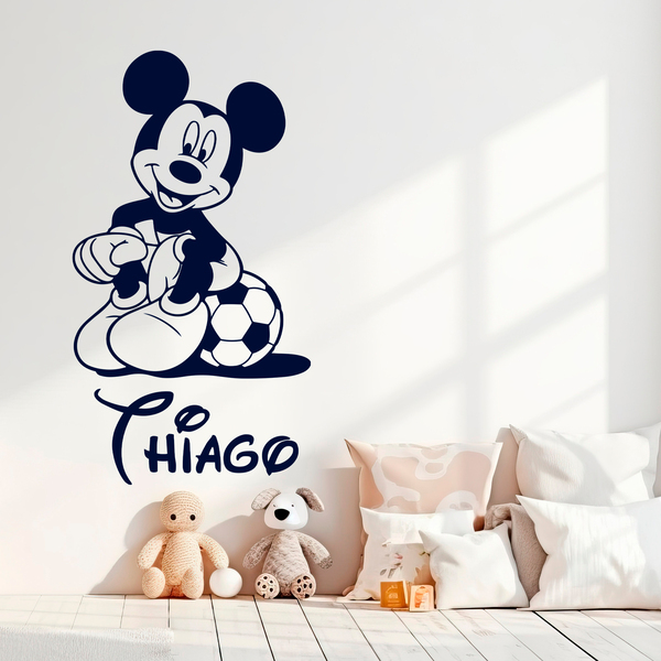 Vinilos Infantiles: Mickey Mouse Fútbol sentado
