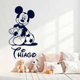 Vinilos Infantiles: Mickey Mouse Fútbol sentado 2