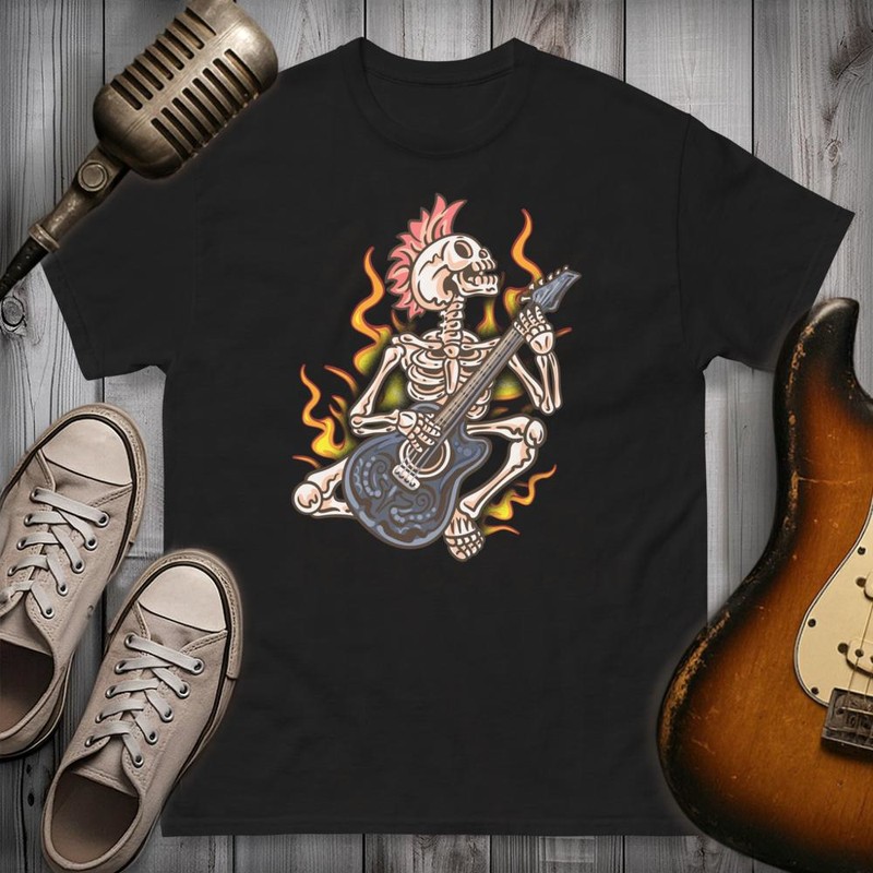 Camisetas: Esqueleto Punk Guitarrista en Llamas