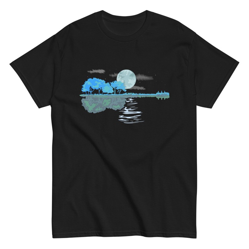 Camisetas: Paisaje Nocturno con Luna Llena