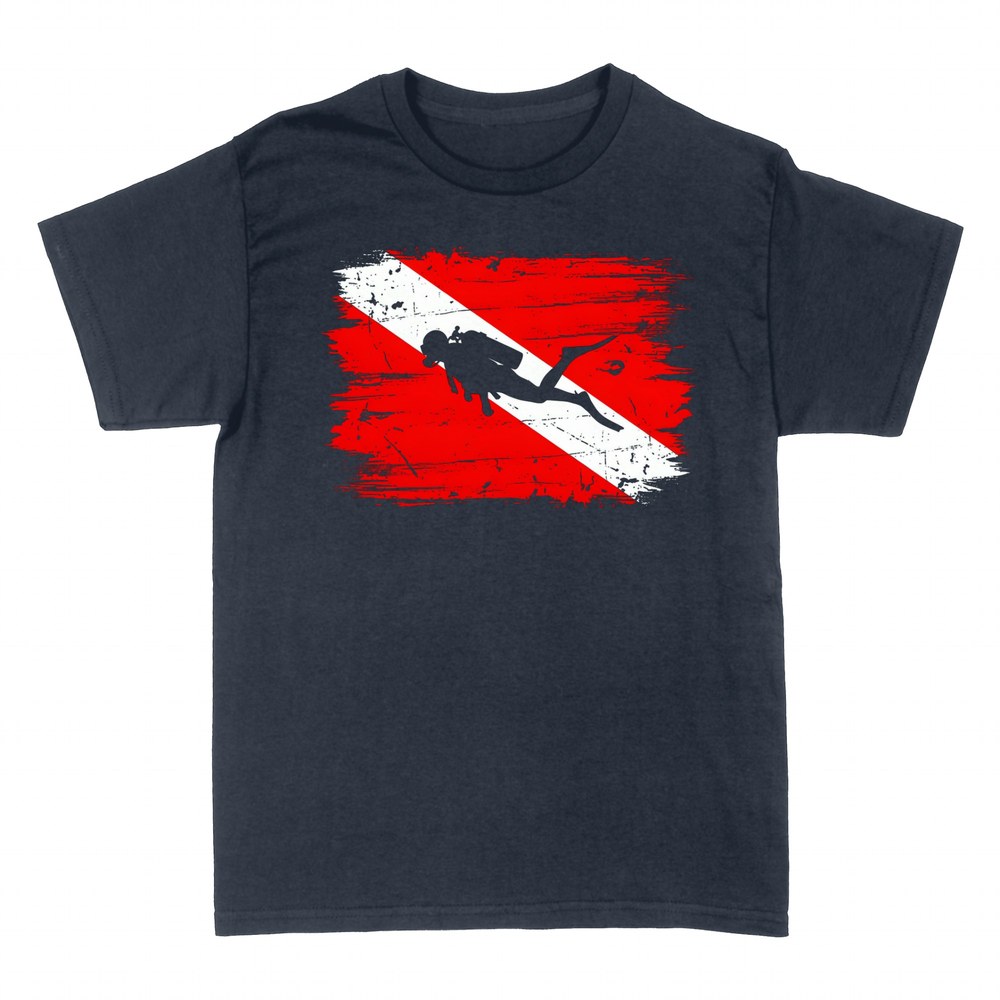 Camisetas: Buceador y bandera de buceo desgastada