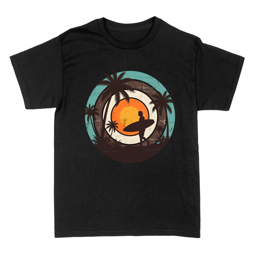 Camisetas: Surfista al atardecer con palmeras retro