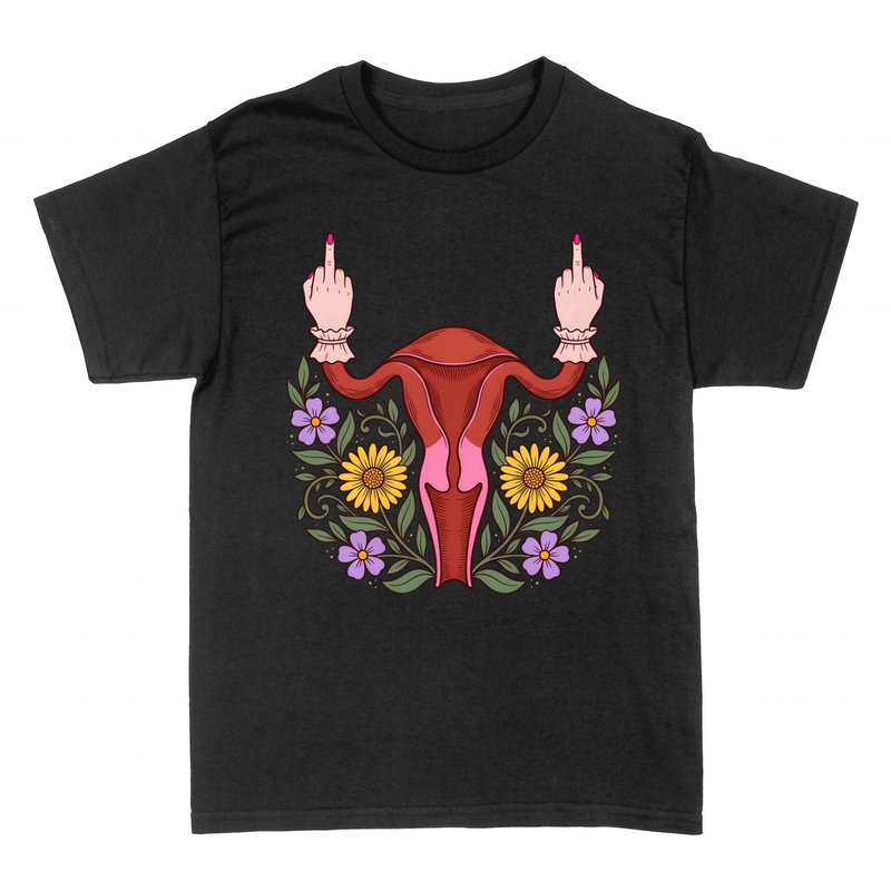 Camisetas: &Uacute;tero floral con dedo coraz&oacute;n