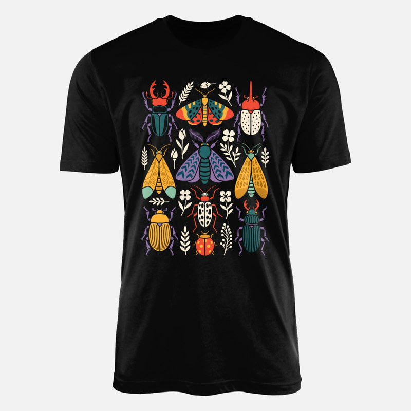 Camisetas: Patr&oacute;n de escarabajos y polillas
