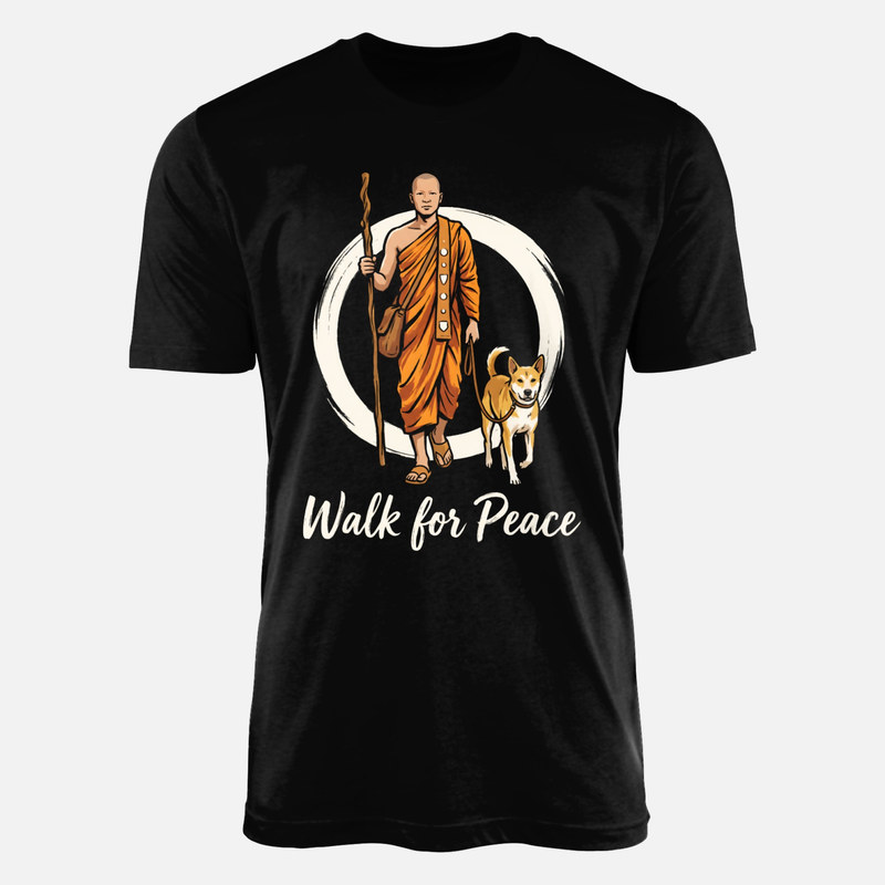 Camisetas: Monje y perro caminando por la paz