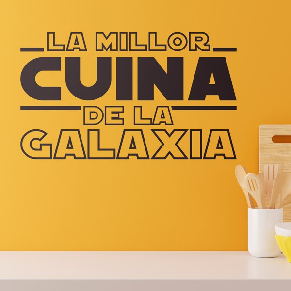 Vinilos Decorativos: La Mejor Cocina de la Galaxia en Catalán