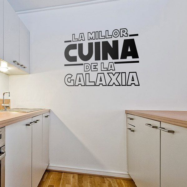 Vinilos Decorativos: La Mejor Cocina de la Galaxia en Catalán